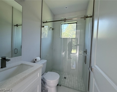 4681 18th Avenue Se - Photo Thumbnail 2