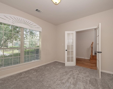 8858 Van Allen Drive - Photo Thumbnail 6