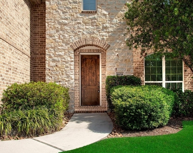 8858 Van Allen Drive - Photo Thumbnail 2