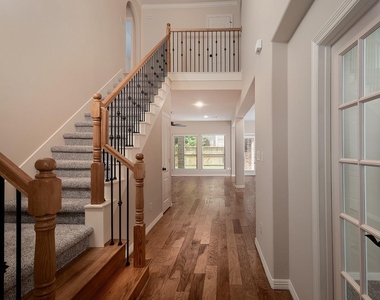 8858 Van Allen Drive - Photo Thumbnail 4