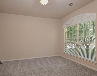 8858 Van Allen Drive - Photo Thumbnail 5