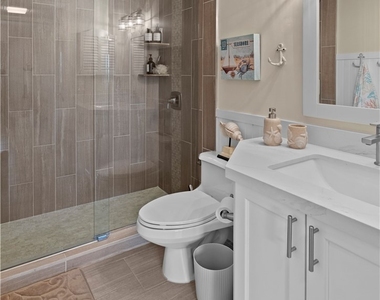240 Seaview Court - Photo Thumbnail 34