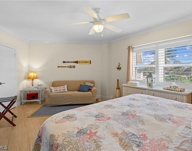 240 Seaview Court - Photo Thumbnail 21