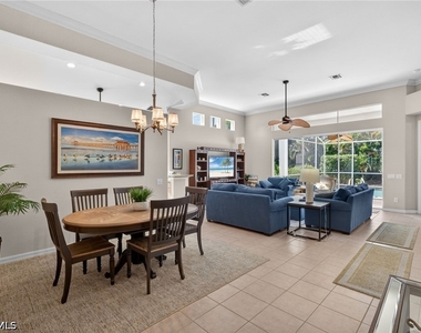 1789 Winding Oaks Way - Photo Thumbnail 12