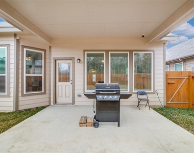 4258 Mcgregor Bluff Lane - Photo Thumbnail 8