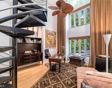 883 Galleon Drive - Photo Thumbnail 13