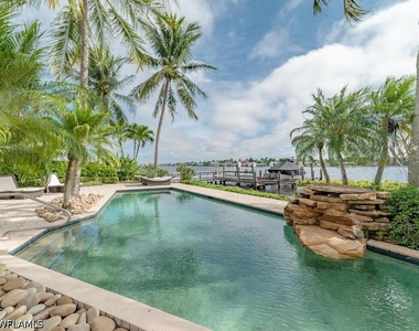 883 Galleon Drive - Photo Thumbnail 40