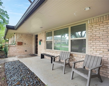 5643 Terwilliger Way - Photo Thumbnail 28