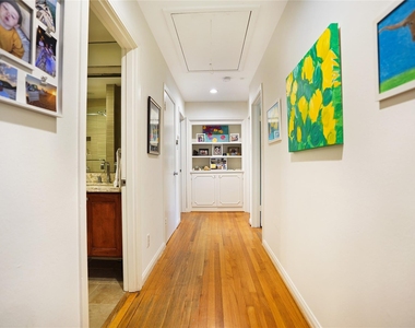 5643 Terwilliger Way - Photo Thumbnail 26