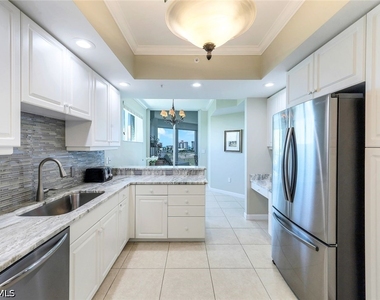 300 Dunes Boulevard - Photo Thumbnail 6