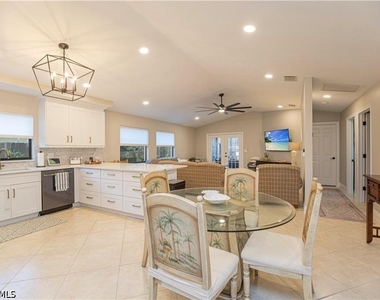 552 97th Avenue N - Photo Thumbnail 6