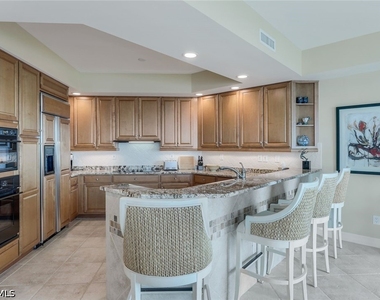 295 Grande Way - Photo Thumbnail 10