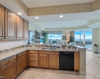 295 Grande Way - Photo Thumbnail 9