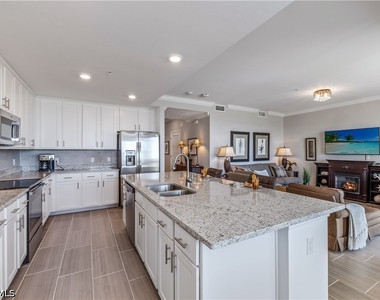 43010 Greenway Boulevard - Photo Thumbnail 3