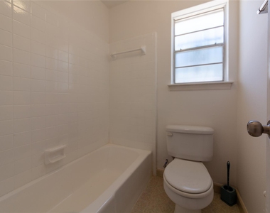 8826 Roos Road - Photo Thumbnail 16