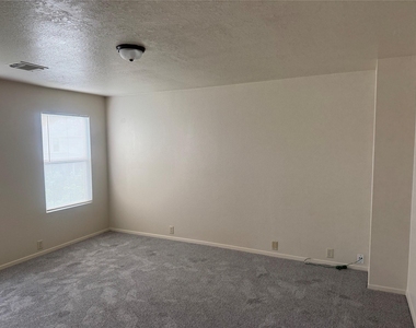 3434 Dartmouth Field Lane - Photo Thumbnail 5
