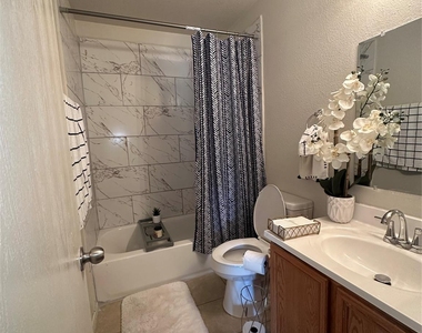 3434 Dartmouth Field Lane - Photo Thumbnail 10