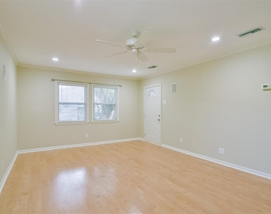 108 Dolphin Avenue - Photo Thumbnail 14