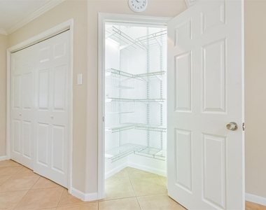 108 Dolphin Avenue - Photo Thumbnail 8
