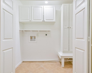 108 Dolphin Avenue - Photo Thumbnail 7
