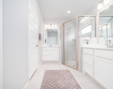 10443 Cecilia Star Lane - Photo Thumbnail 17