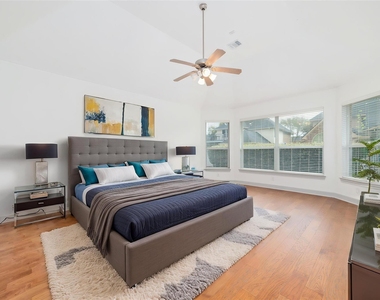 3505 Parkside Drive - Photo Thumbnail 12