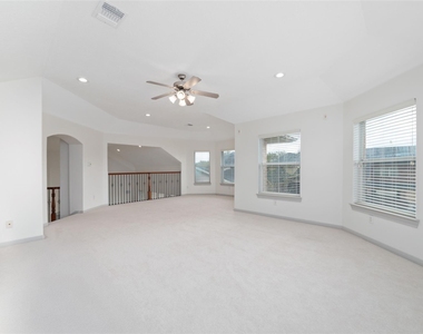 3505 Parkside Drive - Photo Thumbnail 18
