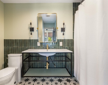 206 N Rusk - Photo Thumbnail 38