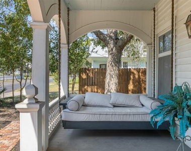 206 N Rusk - Photo Thumbnail 2