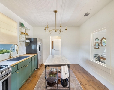 206 N Rusk - Photo Thumbnail 12