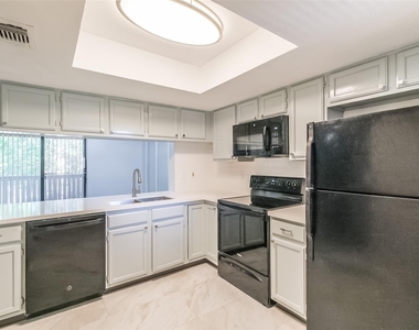 14911 Wunderlich Drive - Photo Thumbnail 10