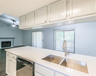 14911 Wunderlich Drive - Photo Thumbnail 12