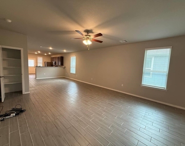 20023 Tuft Canyon Court - Photo Thumbnail 4