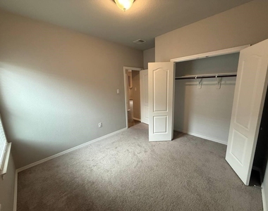 20023 Tuft Canyon Court - Photo Thumbnail 15