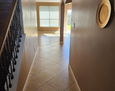 18407 Brenwood Manor Drive - Photo Thumbnail 4