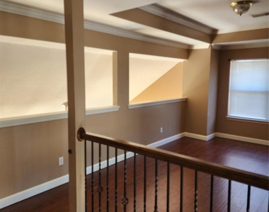 18407 Brenwood Manor Drive - Photo Thumbnail 14