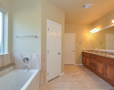 5503 Langhorne Court - Photo Thumbnail 14