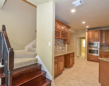 5503 Langhorne Court - Photo Thumbnail 9