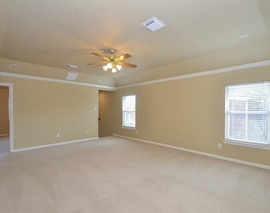 5503 Langhorne Court - Photo Thumbnail 17