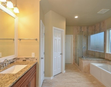 5503 Langhorne Court - Photo Thumbnail 13