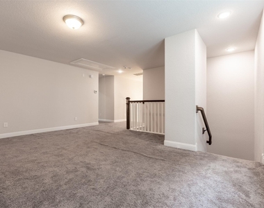 16611 Highland Country Drive - Photo Thumbnail 20