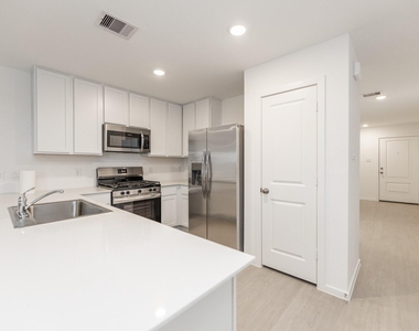 28903 Great Canyon Drive - Photo Thumbnail 12