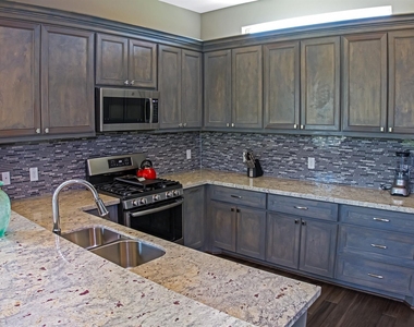 3911 Griggs Road - Photo Thumbnail 8