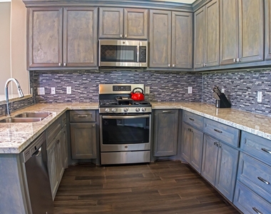 3911 Griggs Road - Photo Thumbnail 7