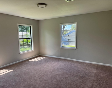 411 N Baron Street - Photo Thumbnail 10