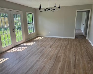411 N Baron Street - Photo Thumbnail 9