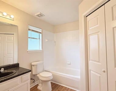 15821 Ridgecroft Road - Photo Thumbnail 8