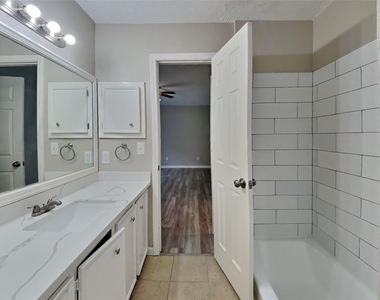 1070 Red Rock Canyon Drive - Photo Thumbnail 10