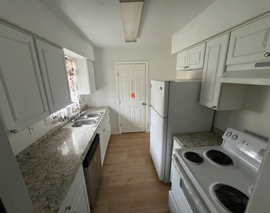 3907 Cinnamon Cove Drive - Photo Thumbnail 3