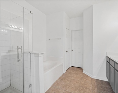 13223 Southpoint Lane - Photo Thumbnail 17